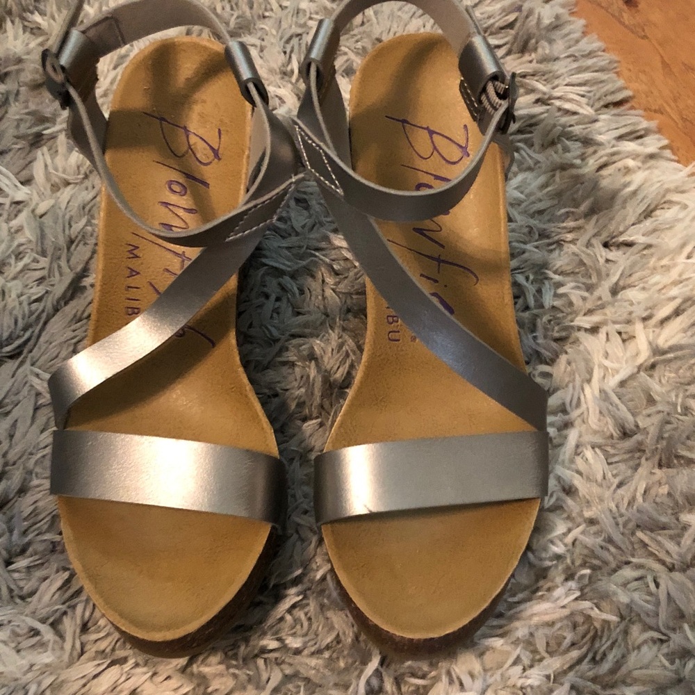 Blowfish Malibu Silver Women's Sandal/heels